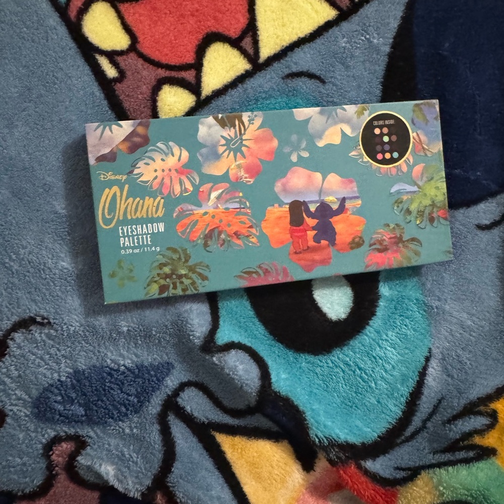 Disney Ohana Teal and Coral Eyeshadow Palette